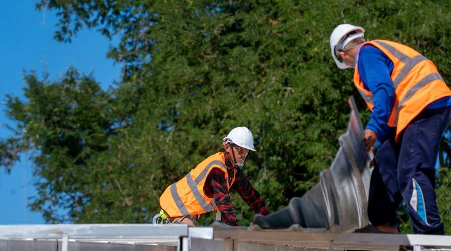 Roof maintenance in Pontotoc, TX